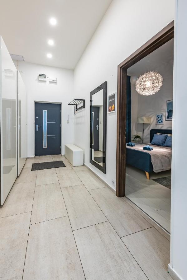 Luxury Nova Home Next To The New York Cafe Βουδαπέστη Εξωτερικό φωτογραφία