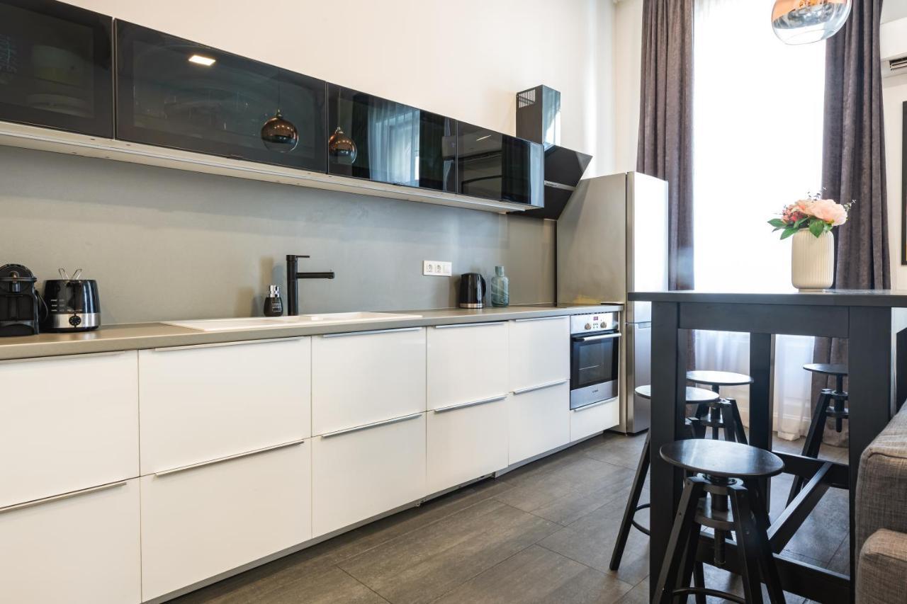 Luxury Nova Home Next To The New York Cafe Βουδαπέστη Εξωτερικό φωτογραφία