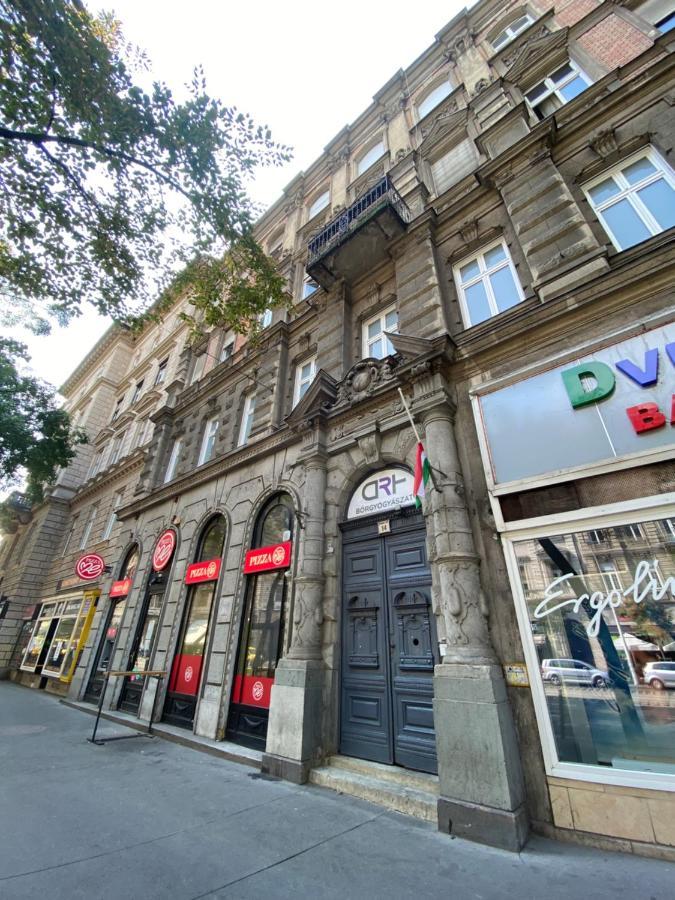 Luxury Nova Home Next To The New York Cafe Βουδαπέστη Εξωτερικό φωτογραφία